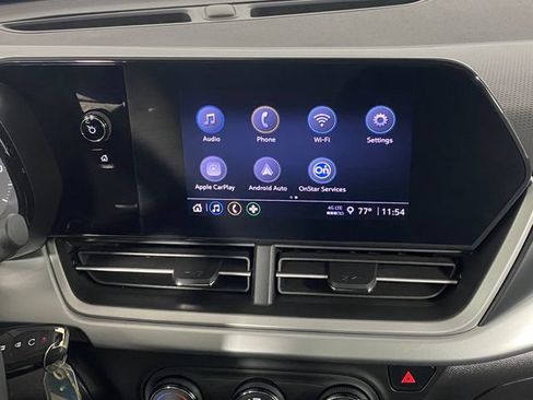 Certified 2024 Chevrolet Trax LS w/ LS Convenience Package FWD image 21