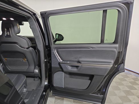 Used 2025 Rivian R1S Adventure AWD/4WD image 19