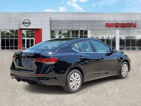 Certified 2025 Nissan Sentra S FWD image 2