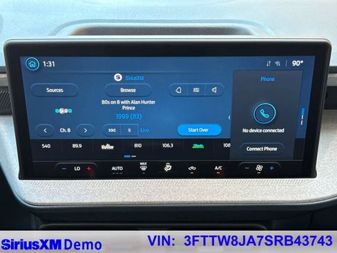 Used 2025 Ford Maverick XLT w/ Equipment Group 302A AWD/4WD image 27
