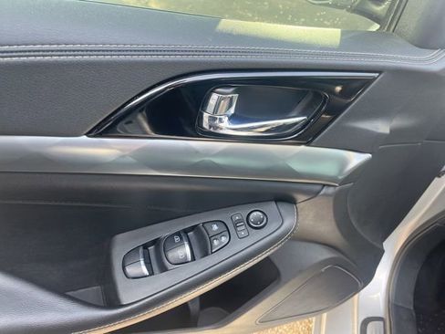 Used 2021 Nissan Maxima 3.5 SV w/ Floor Mat Group image 16