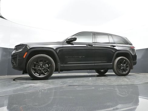 New 2026 Jeep Grand Cherokee Altitude AWD/4WD image 46