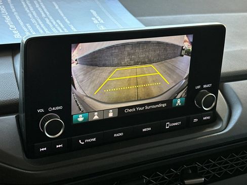 Used 2024 Honda Accord EX image 17