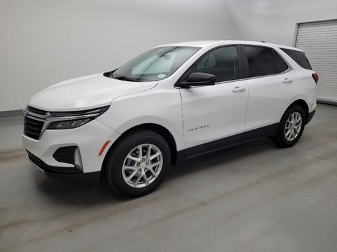 Used 2022 Chevrolet Equinox LT AWD/4WD image 2