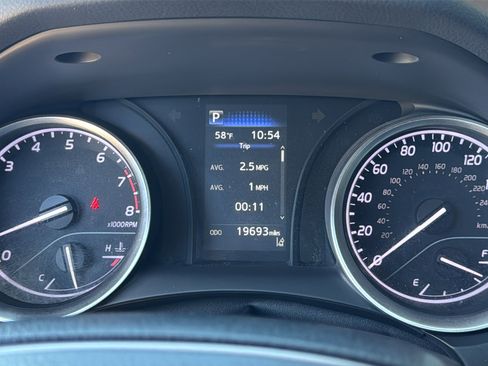 Used 2021 Toyota Camry LE image 17