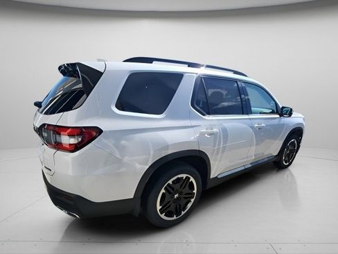 New 2026 Honda Pilot image 6