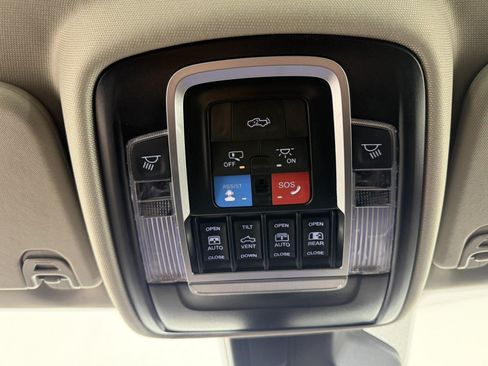 Used 2026 RAM 1500 Limited AWD/4WD image 24