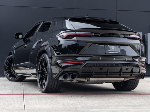 Used 2024 Lamborghini Urus S AWD/4WD image 6