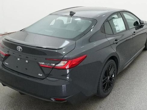 New 2026 Toyota Camry SE image 8