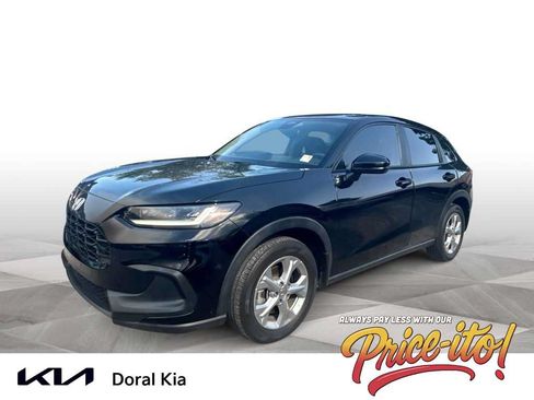Used 2023 Honda HR-V LX image 1