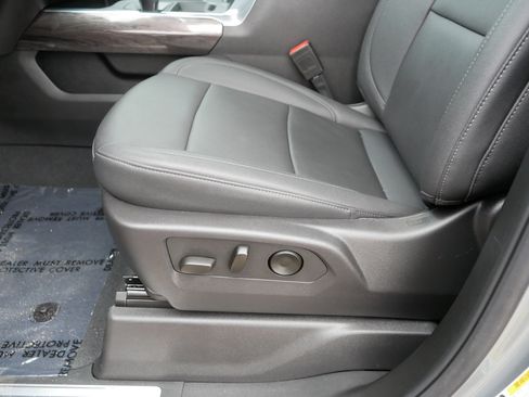 Certified 2025 Chevrolet Silverado 1500 LTZ image 20