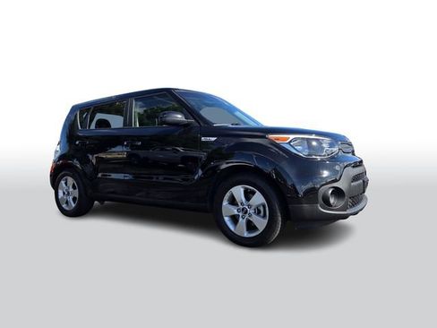 Used 2019 Kia Soul FWD image 2