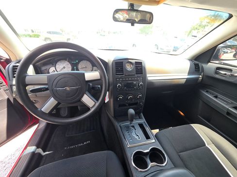 Used 2008 Chrysler 300 LX RWD image 10