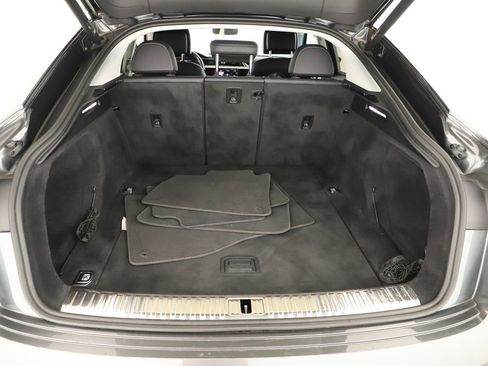 Certified 2022 Audi e-tron Premium image 29