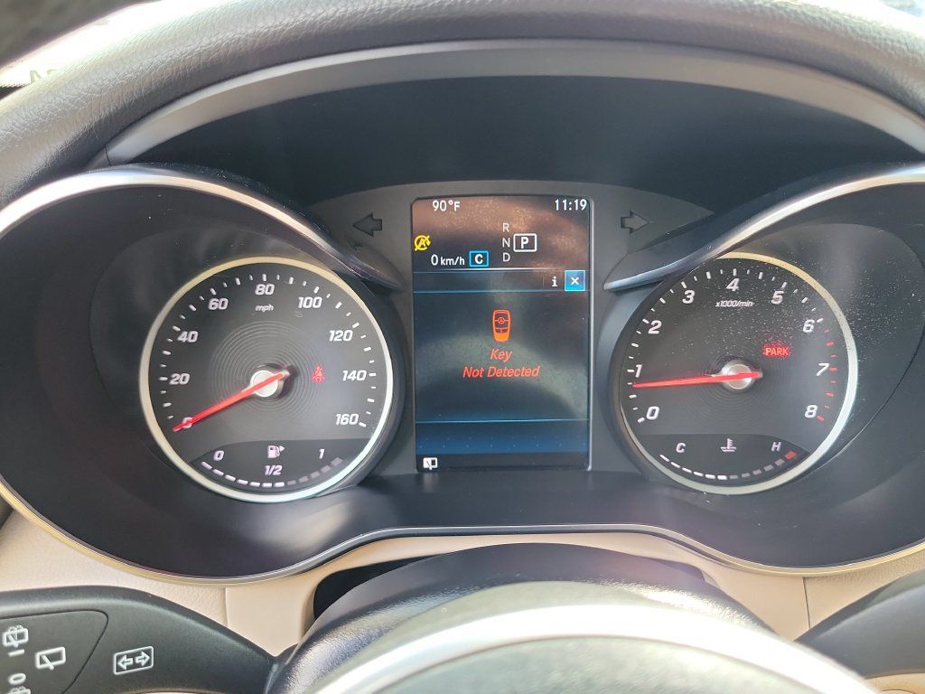 Used 2021 Mercedes-Benz GLC 300 w/ Premium Package image 13