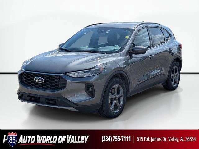 Used 2025 Ford Escape ST-Line Select AWD/4WD image 1