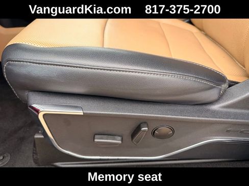 Used 2024 Ford F250 Lariat w/ Sport Appearance Package image 14