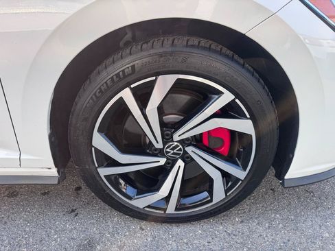 Used 2024 Volkswagen Jetta GLI Autobahn FWD image 27