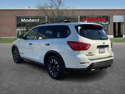 Certified 2020 Nissan Pathfinder SL image 2