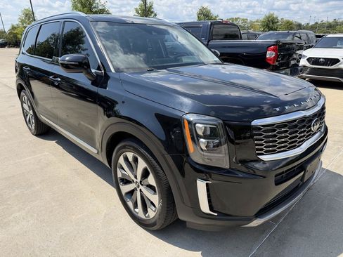 Used 2021 Kia Telluride EX w/ EX Premium Package AWD/4WD image 3