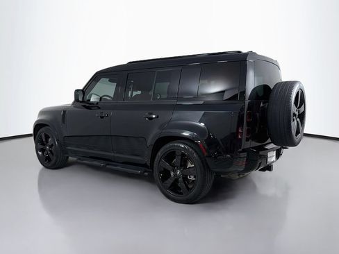 Certified 2025 Land Rover Defender 110 X-Dynamic SE AWD/4WD image 7