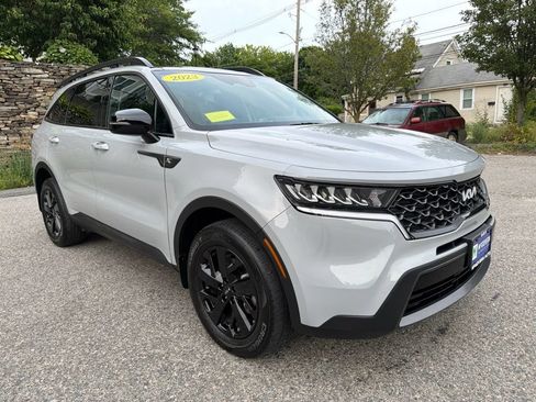 Certified 2023 Kia Sorento S w/ Panoramic Sunroof Package AWD/4WD image 9