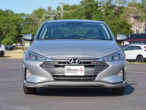 Used 2020 Hyundai Elantra SE FWD image 8