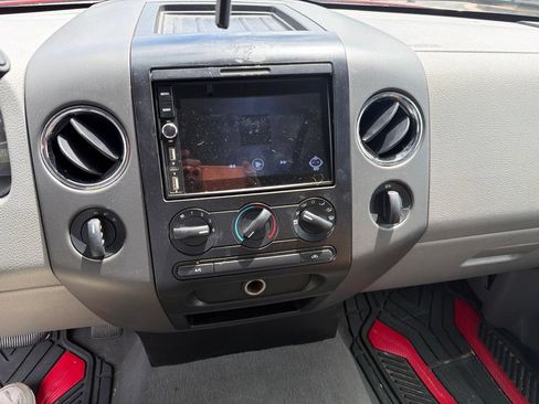 Used 2006 Ford F150 4x4 SuperCrew image 2