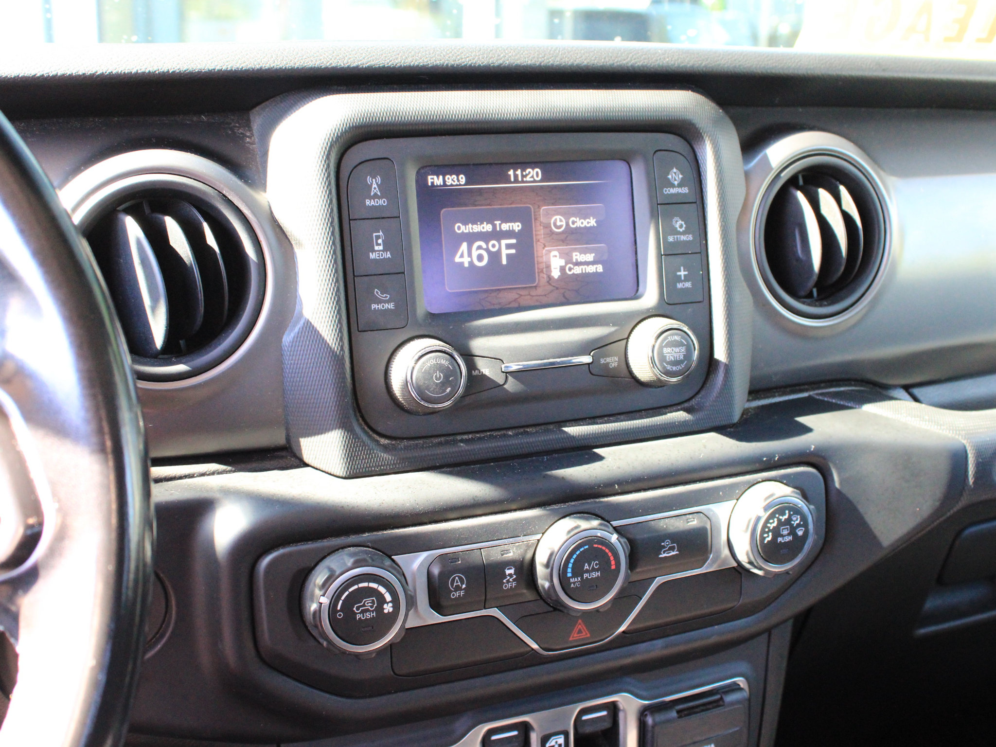 Used 2021 Jeep Gladiator Sport AWD/4WD image 21