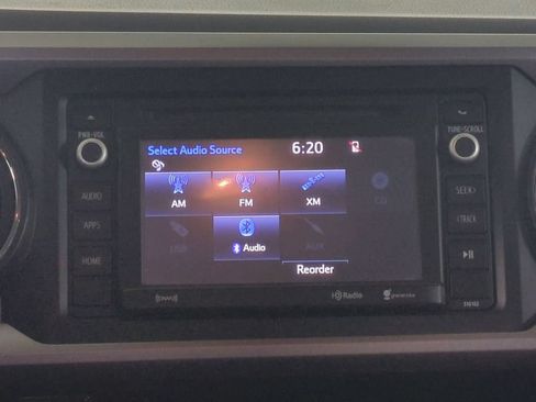 Used 2018 Toyota Tacoma SR5 RWD image 18