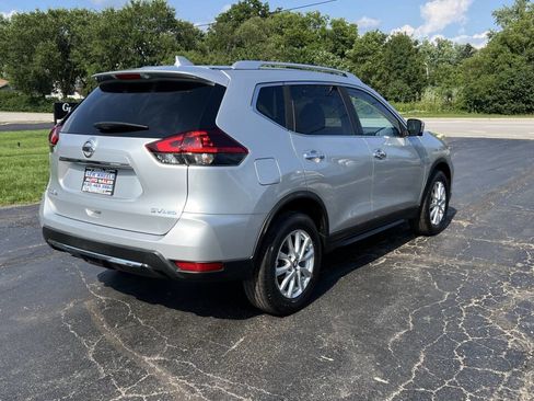 Used 2018 Nissan Rogue SV w/ Premium Package image 5