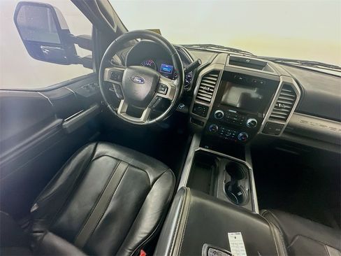 Used 2019 Ford F250 Platinum w/ FX4 Off-Road Package image 9