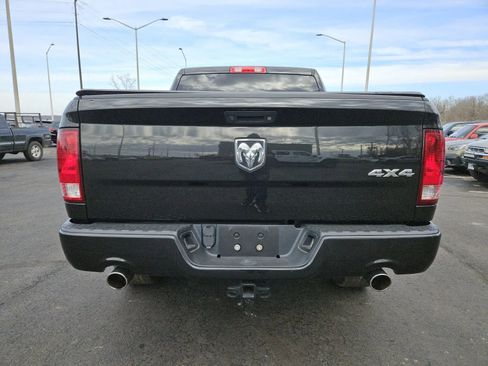 Used 2018 RAM 1500 Express w/ Express Value Package image 3