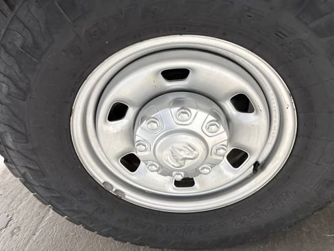 Used 2023 RAM 2500 Tradesman AWD/4WD image 43
