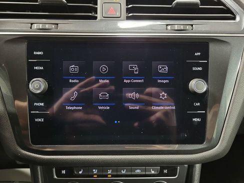 Used 2019 Volkswagen Tiguan SEL image 19