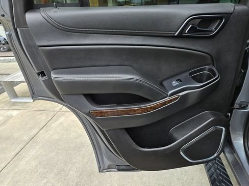 Used 2020 Chevrolet Tahoe LT AWD/4WD image 17