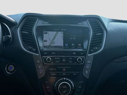 Used 2018 Hyundai Santa Fe FWD image 15
