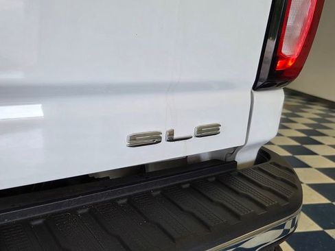 Used 2022 GMC Sierra 2500 SLE w/ SLE Value Package; AWD/4WD image 7