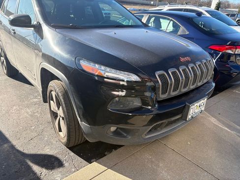 Used 2016 Jeep Cherokee 75th Anniversary image 8
