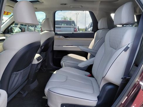 Used 2023 Hyundai Palisade Limited AWD/4WD image 18