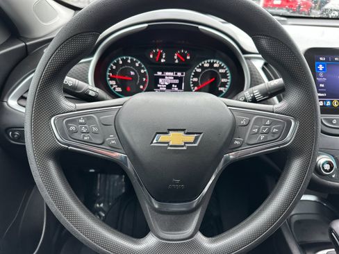 Used 2023 Chevrolet Malibu LT image 22