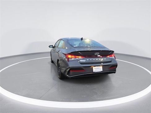 New 2026 Hyundai Elantra Sport image 7