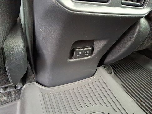 Used 2020 Toyota RAV4 XLE image 14