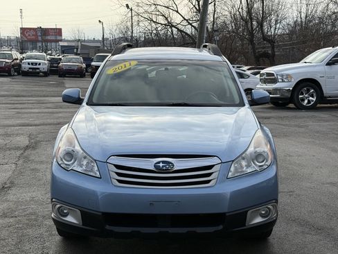 Used 2011 Subaru Outback 2.5i Premium image 3