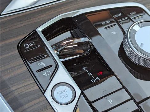 Certified 2024 BMW X5 xDrive50e w/ Executive Package image 6