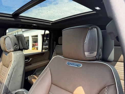 New 2026 GMC Yukon XL Denali Ultimate AWD/4WD image 19