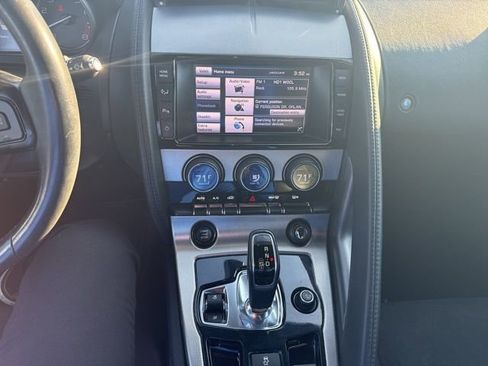 Used 2014 Jaguar F-TYPE Convertible image 9