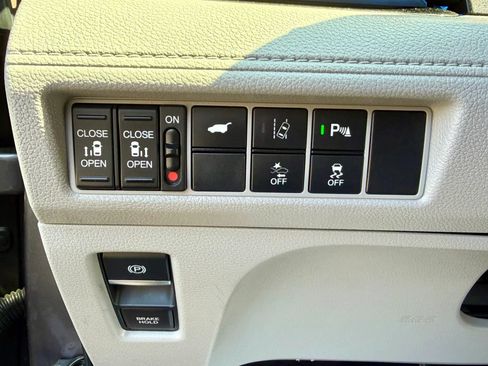 Used 2019 Honda Odyssey Elite image 20