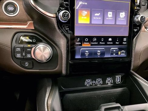 Used 2025 RAM 1500 Limited AWD/4WD image 31