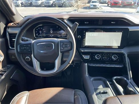 Used 2024 GMC Sierra 2500 Denali w/ Denali Reserve Package image 13